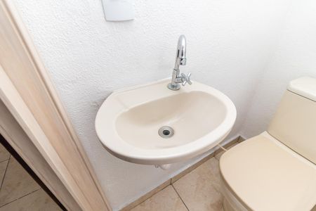 Casa de condomínio à venda com 65m², 2 quartos e 1 vagaLavabo