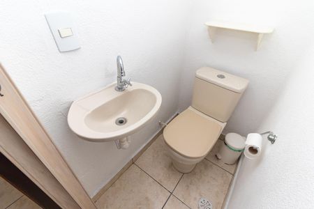 Casa de condomínio à venda com 65m², 2 quartos e 1 vagaLavabo