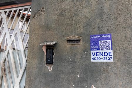 Casa de condomínio à venda com 65m², 2 quartos e 1 vagaFachada