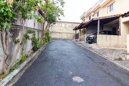 Casa de condomínio à venda com 65m², 2 quartos e 1 vagaÁrea externa