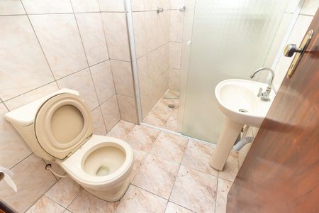 Casa de condomínio à venda com 65m², 2 quartos e 1 vagaBanheiro