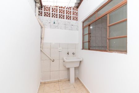 Casa de condomínio à venda com 65m², 2 quartos e 1 vagaÁrea de Serviço