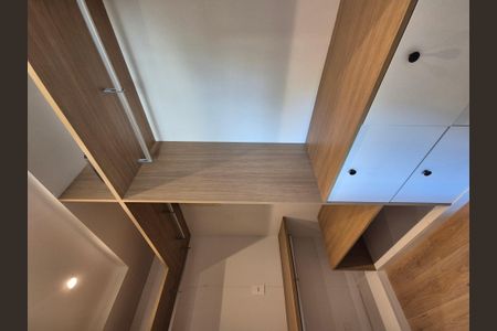 Apartamento à venda com 222m², 3 quartos e 2 vagas Apartamento à venda com 222m², 3 quartos e 2 vagasCloset da suite 1