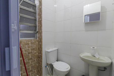Banheiro de kitnet/studio para alugar com 1 quarto, 35m² em Vila Graciosa, São Paulo