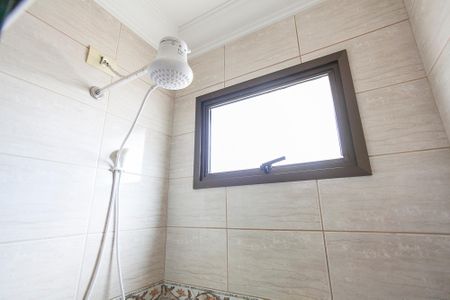 Apartamento para alugar com 214m², 3 quartos e 3 vagas Apartamento para alugar com 214m², 3 quartos e 3 vagasBanheiro Social 1