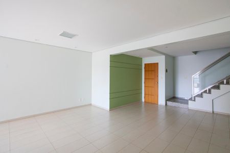Apartamento para alugar com 214m², 3 quartos e 3 vagas Apartamento para alugar com 214m², 3 quartos e 3 vagasSala 1