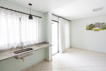 Apartamento para alugar com 214m², 3 quartos e 3 vagas Apartamento para alugar com 214m², 3 quartos e 3 vagasChurrasqueira