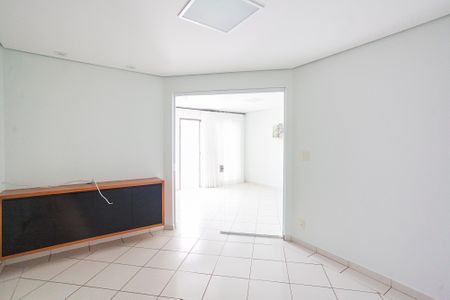 Apartamento para alugar com 214m², 3 quartos e 3 vagas Apartamento para alugar com 214m², 3 quartos e 3 vagasSala 2
