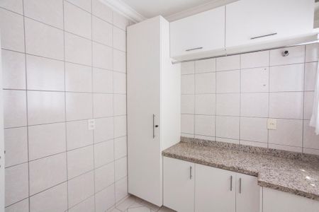 Apartamento para alugar com 214m², 3 quartos e 3 vagas Apartamento para alugar com 214m², 3 quartos e 3 vagasÁrea de Serviço