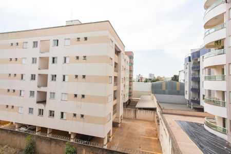 Apartamento para alugar com 214m², 3 quartos e 3 vagas Apartamento para alugar com 214m², 3 quartos e 3 vagasVista da Varanda da Sala 1