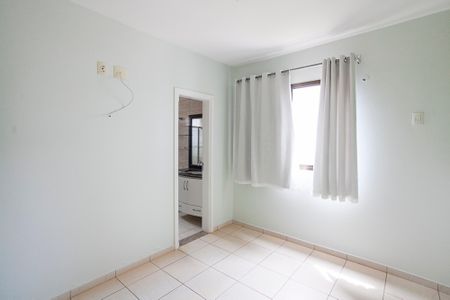 Apartamento para alugar com 214m², 3 quartos e 3 vagas Apartamento para alugar com 214m², 3 quartos e 3 vagasSuite