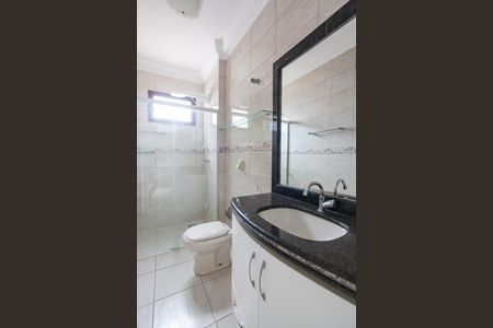 Apartamento para alugar com 214m², 3 quartos e 3 vagas Apartamento para alugar com 214m², 3 quartos e 3 vagasBanheiro da Suite