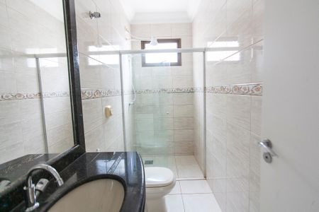 Apartamento para alugar com 214m², 3 quartos e 3 vagas Apartamento para alugar com 214m², 3 quartos e 3 vagasBanheiro Social 1
