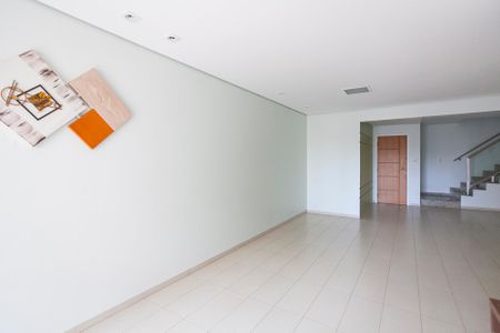 Apartamento para alugar com 214m², 3 quartos e 3 vagas Apartamento para alugar com 214m², 3 quartos e 3 vagasSala 1