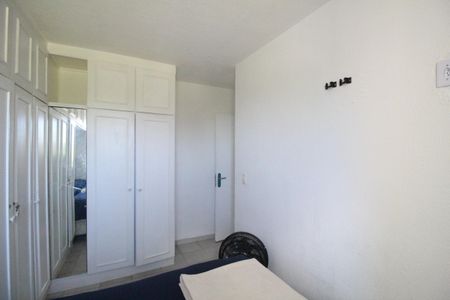 Quarto 1 de apartamento para alugar com 2 quartos, 52m² em Jacarepaguá, Rio de Janeiro