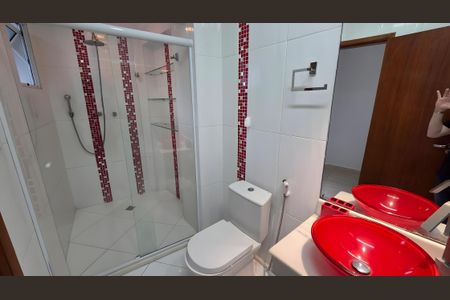 Banheiro de casa para alugar com 4 quartos, 365m² em Vila Tupi, Praia Grande