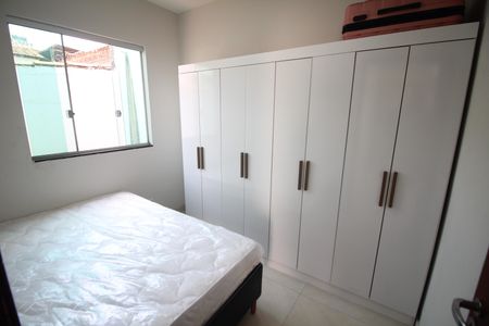 Quarto  de casa para alugar com 2 quartos, 246m² em Eldorado, Contagem