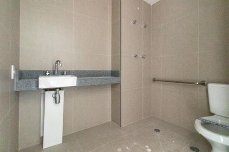 Banheiro Social de kitnet/studio à venda com 1 quarto, 24m² em Indianópolis, São Paulo