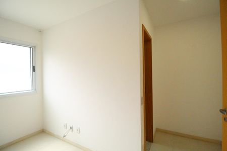 Casa de condomínio à venda com 150m², 4 quartos e 2 vagasSuíte 1