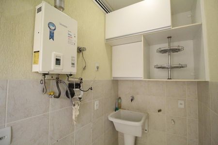 Casa de condomínio à venda com 150m², 4 quartos e 2 vagasÁrea de Serviço