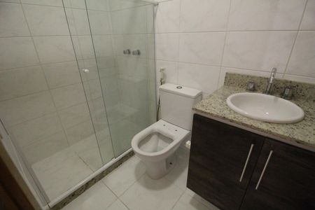 Casa de condomínio à venda com 150m², 4 quartos e 2 vagasBanheiro da Suíte 2