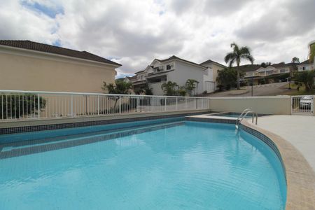 Casa de condomínio à venda com 150m², 4 quartos e 2 vagasÁrea comum - Piscina