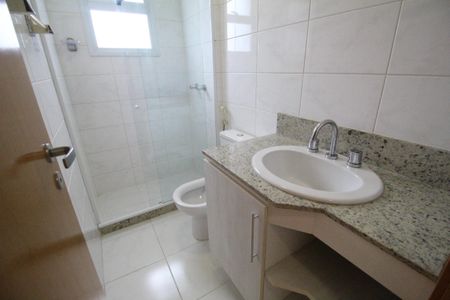 Casa de condomínio à venda com 150m², 4 quartos e 2 vagasBanheiro da Suíte 1