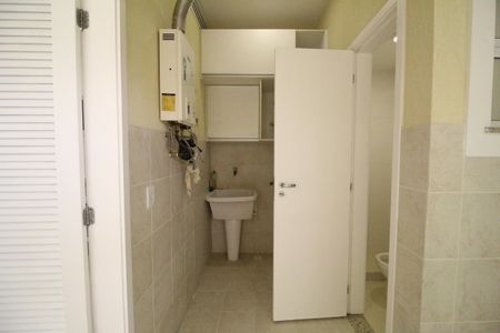 Casa de condomínio à venda com 150m², 4 quartos e 2 vagasÁrea de Serviço