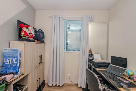 Quarto 1 de apartamento à venda com 2 quartos, 41m² em Chácara das Pedras, Porto Alegre