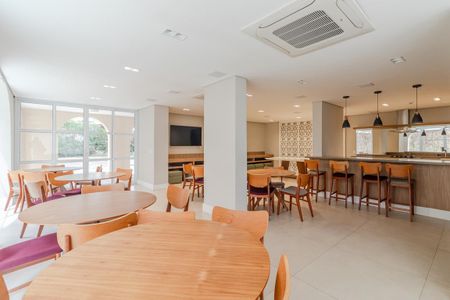 Apartamento para alugar com 170m², 4 quartos e 2 vagasÁrea comum - Salão de festas