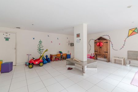 Apartamento para alugar com 170m², 4 quartos e 2 vagasÁrea comum - Brinquedoteca