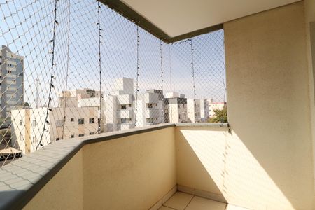 Sacada de apartamento para alugar com 3 quartos, 120m² em Santa Mônica, Uberlândia
