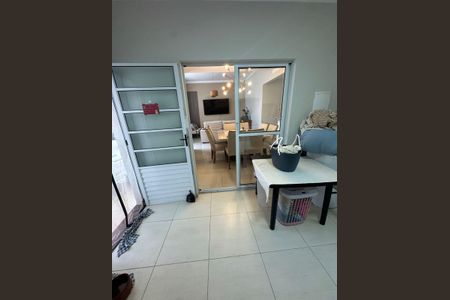 Casa à venda com 125m², 3 quartos e 2 vagas Casa à venda com 125m², 3 quartos e 2 vagasEspaço Gourmet