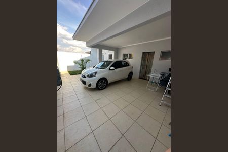 Casa à venda com 125m², 3 quartos e 2 vagas Casa à venda com 125m², 3 quartos e 2 vagasGaragem