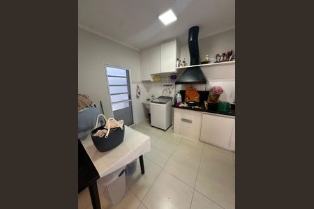Casa à venda com 125m², 3 quartos e 2 vagas Casa à venda com 125m², 3 quartos e 2 vagasÁrea de Serviço