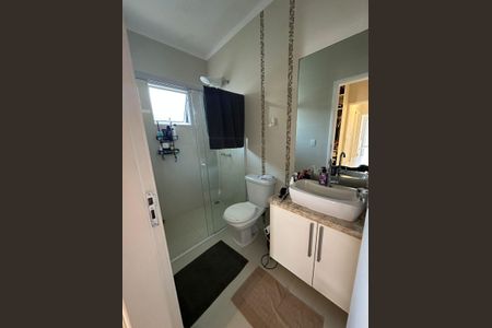 Casa à venda com 125m², 3 quartos e 2 vagas Casa à venda com 125m², 3 quartos e 2 vagasBanheiro 1
