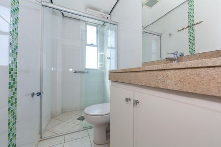 Apartamento à venda com 83m², 3 quartos e 3 vagasBanheiro Social