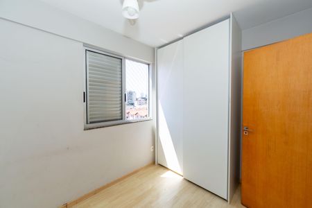 Apartamento à venda com 83m², 3 quartos e 3 vagasQuarto 2