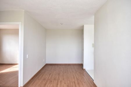 Sala de apartamento para alugar com 2 quartos, 47m² em Jardim do Lago, São Paulo