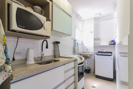 Apartamento à venda com 52m², 1 quarto e sem vaga Apartamento à venda com 52m², 1 quarto e sem vagaCozinha e Área de Serviço