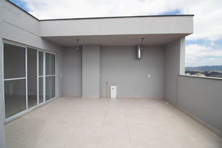 Apartamento à venda com 125m², 3 quartos e 2 vagas Apartamento à venda com 125m², 3 quartos e 2 vagasCobertura