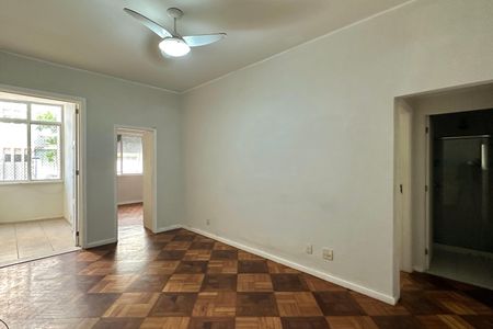 Sala de apartamento à venda com 2 quartos, 81m² em Leme, Rio de Janeiro
