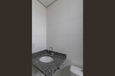 Apartamento à venda com 64m², 2 quartos e 2 vagas Apartamento à venda com 64m², 2 quartos e 2 vagasBanheiro da Suíte