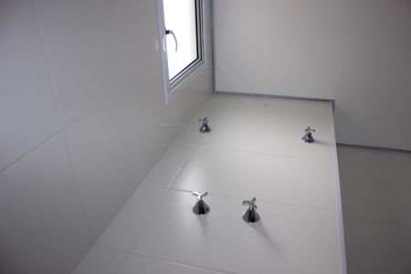 Apartamento à venda com 64m², 2 quartos e 2 vagasBanheiro da Suíte