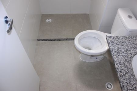 Apartamento à venda com 64m², 2 quartos e 2 vagasBanheiro da Suíte