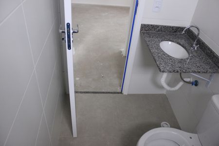 Apartamento à venda com 64m², 2 quartos e 2 vagasBanheiro Social
