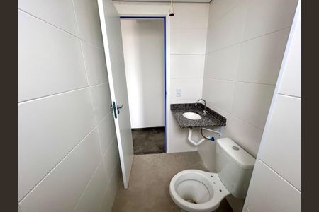 Apartamento à venda com 64m², 2 quartos e 2 vagas Apartamento à venda com 64m², 2 quartos e 2 vagasBanheiro da Suíte
