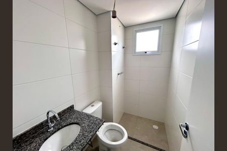 Apartamento à venda com 64m², 2 quartos e 2 vagas Apartamento à venda com 64m², 2 quartos e 2 vagasBanheiro da Suíte