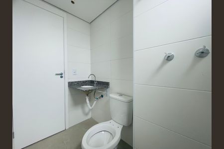 Apartamento à venda com 64m², 2 quartos e 2 vagas Apartamento à venda com 64m², 2 quartos e 2 vagasBanheiro