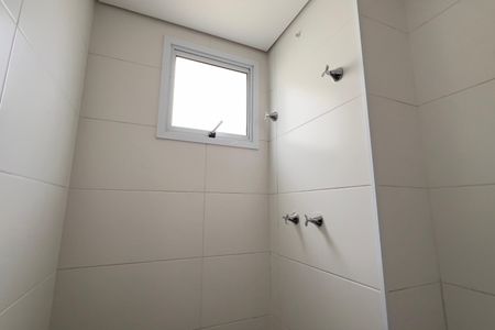 Apartamento à venda com 64m², 2 quartos e 1 vaga Apartamento à venda com 64m², 2 quartos e 1 vagaBanheiro